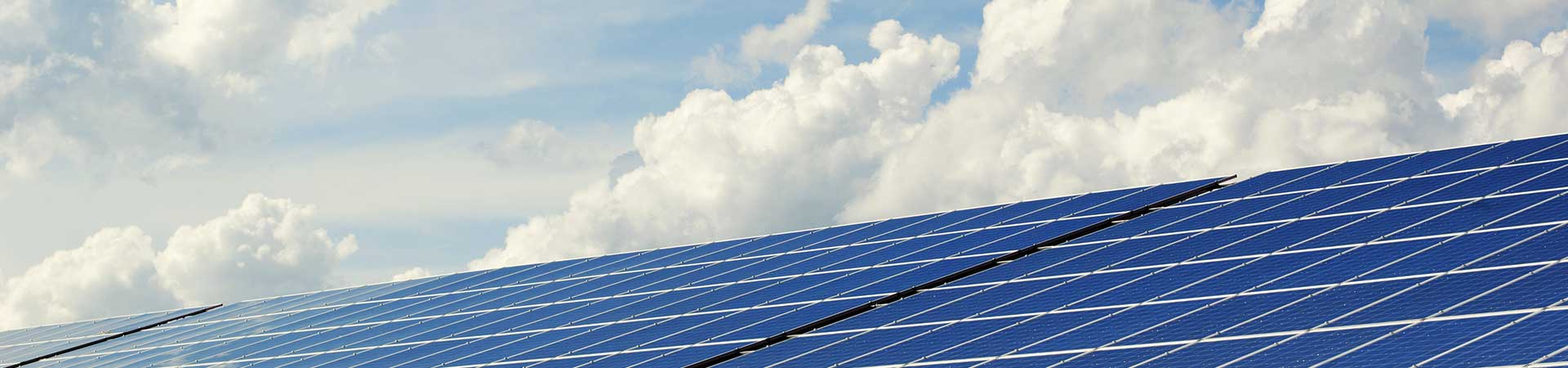 Combinarea panourilor fotovoltaice cu un sistem de stocare a energiei